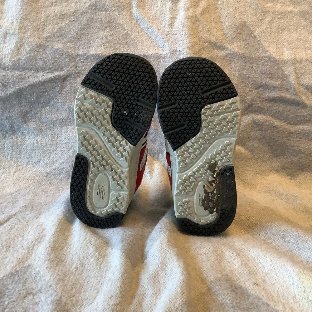 New Balance Toddler Red Sneakers toddler size 7 - Picture 5 of 7